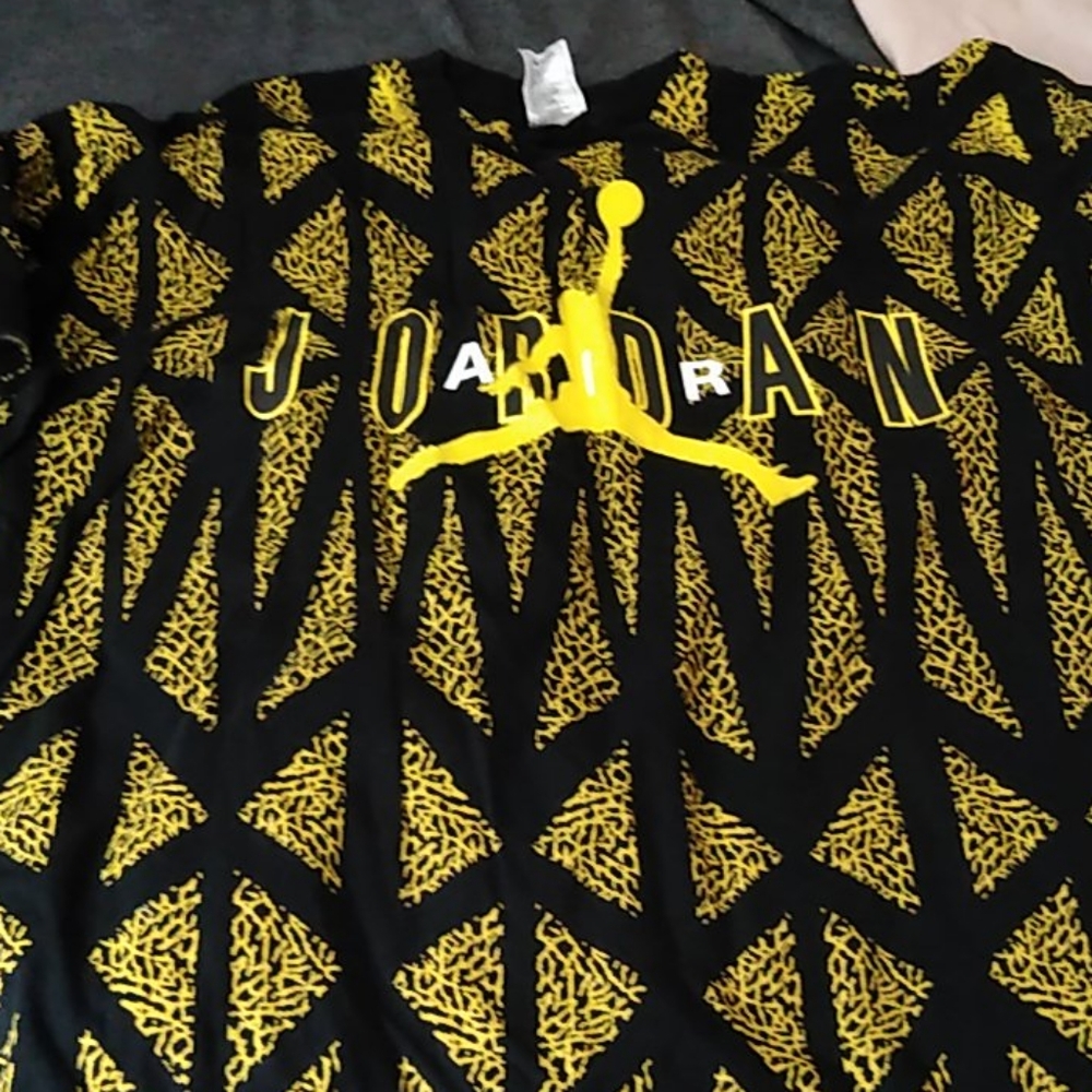 NIKE Air Jordan lightning t-shirt